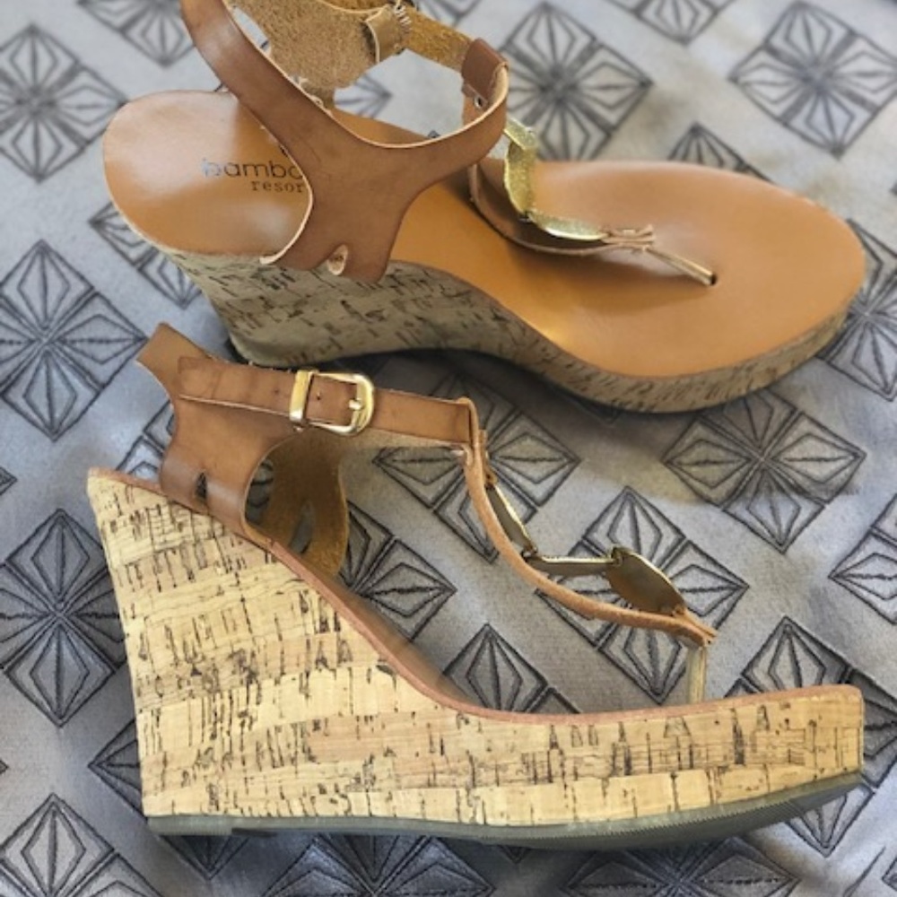 Bamboo54 Resort Women's Brown Cork Wedges Size 8